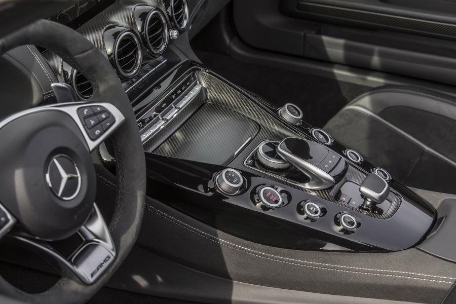 Интерьер Mercedes-AMG GT C Roadster (R190) 2017 года  (WW) (фото 16 из 16)